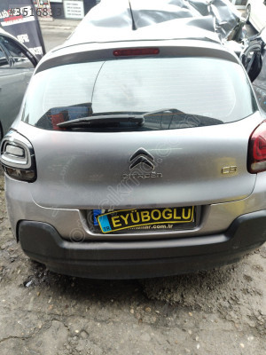 Citroen C3 arka bagaj kapağı dolu sökme