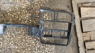 Renault 19 teyp çerçevesi