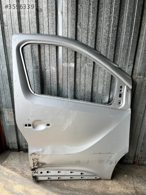 RENAULT TRAFİC 3 SAĞ ÖN KAPI ORJİNAL ÇIKMA