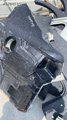 RENAULT LATİTUDE ARKA ÇAMURLUK