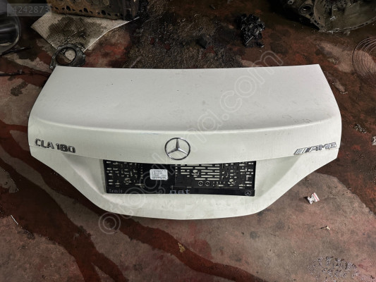 CLA 180 BAGAJ KAPAĞI HATASIZ BOYASIZ ORJİNAL ÇIKMA PARÇAA
