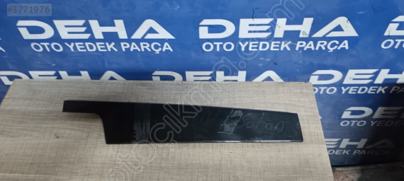 RENAULT MEGANE 3 ÖN SOL DİREK KAPLAMASI 802850021R