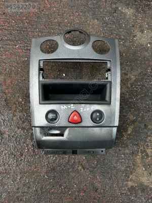 2005 megane 2 teyip çerçevesi