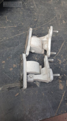 mercedes c180 sol alt üst kapı menteşesi sefalılar oto cıkma