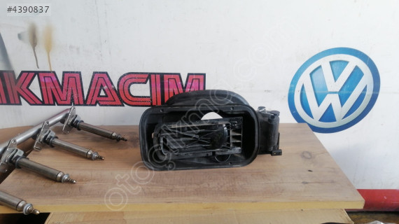 MERCEDES CLA DEPO KAPAĞI