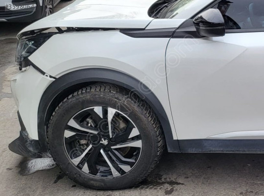 2023 Peugeot 2008 SOL ÖN ÇAMURLUK