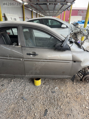 HYUNDAİ ACCENT ERA SAĞ ÖN KAPI ÇIKMA ORJİNAL
