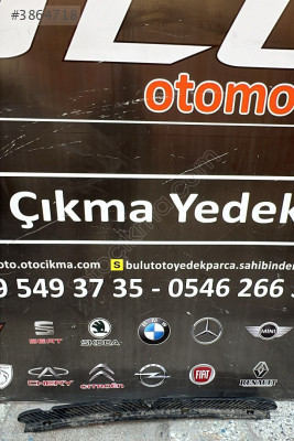 Vw passat b8 arka  tampon orta tutucu 3g5807863