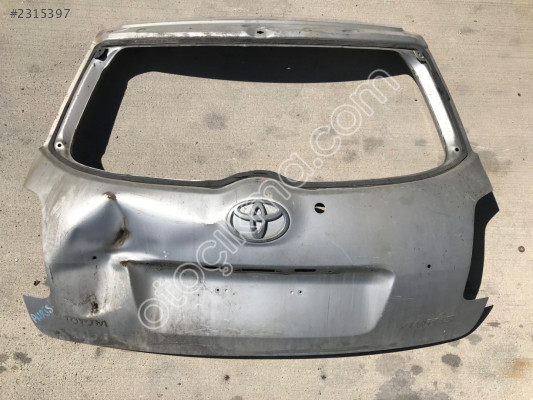 Toyota Auris Bagaj Kapağı 2007-2012