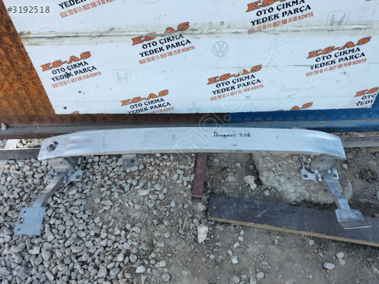 Peugeot 208 ön tampon demiri orijinal çıkma