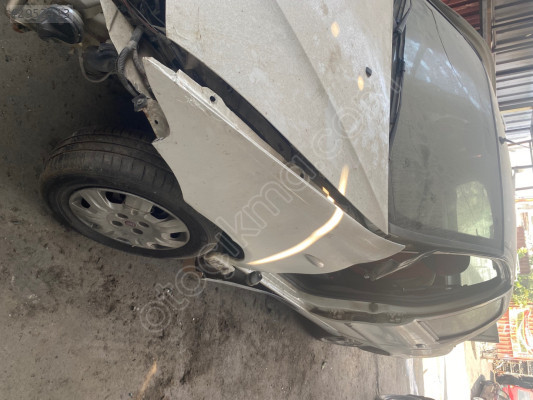 Fiat Albea sol çamurluk