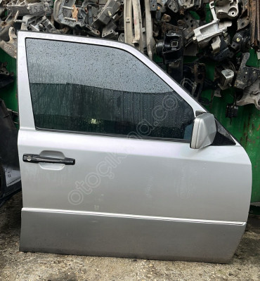 MERCEDES E200 SAĞ ÖN KAPI ÇEVİK OTO ÇIKMA