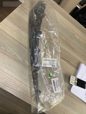 hyundai elentra ön tampon sağ bandı