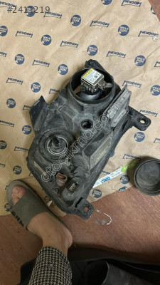 CHEROKEE JEEP SAĞ FAR ORJİNAL ÇIKMA TEMİZ ÜRÜN