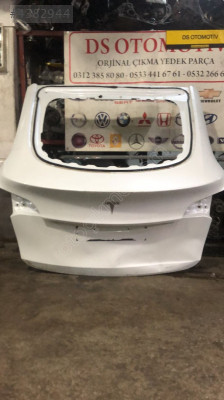 2023-2025 TESLA Y BAGAJ KAPAĞI