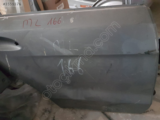 MERCEDES ML 166 SAĞ ARKA KAPI