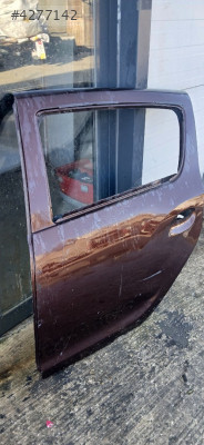 Dacia sandero çıkma sol arka kapı
