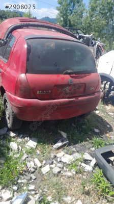 Clio 2 hb bagaj kapağı dolu yedek parça
