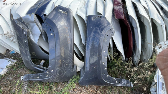 JEEP RENEGADE SAĞ SOL ÇAMURLUK ÇIKMA ORJİNAL