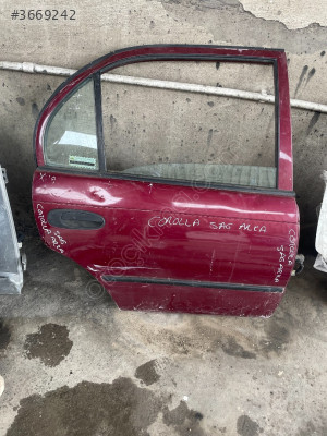 TOYOTA COROLLA SAĞ ARKA KAPI ÇIKMA ORJİNAL