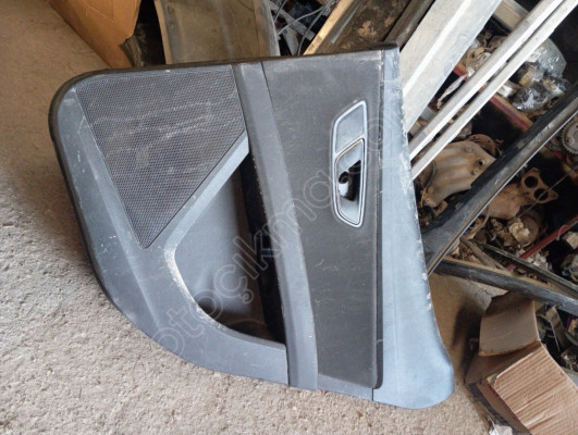 SEAT LEON SAĞ ARKA KAPI DÖŞEMESİ.5F4867134