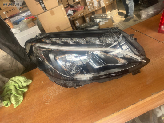 Mercedes w205 sağ far çıkma orijinal