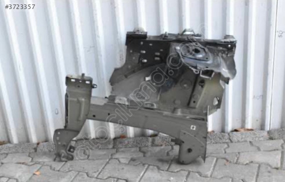 Peugeot 208 sağ ön şasi kolu 9823398980