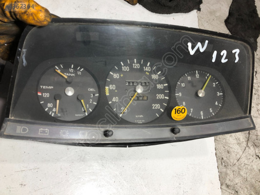 Mercedes W123 E-Class Kilometre Saati Gösterge Paneli 87001050