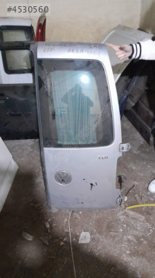 Volkswagen Caddy 2006 model sağ arka bagaj kapağı