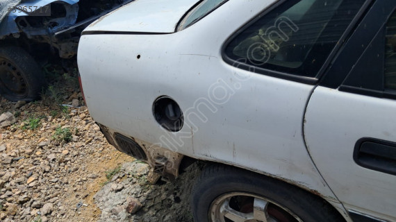 OPEL VECTRA A SAĞ ARKA ÇAMURLUK KESME.OTO ERKAN ÜNYE