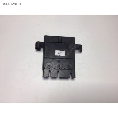 BMW E87 Rölesi Sigorta Kutusu 10688710 17003