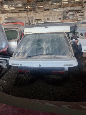Renault 19 hacback  arka bagaj kapağı
