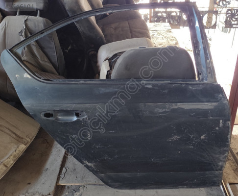 SKODA OCTAVİA SAĞ ARKA KAPI 2013 2019 ORJİNAL ÇIKMA PARÇA