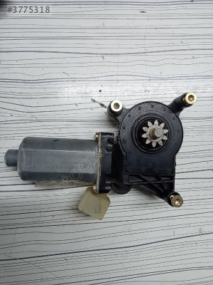 MERCEDES W210 Ön Sağ Cam Motoru 0130821709