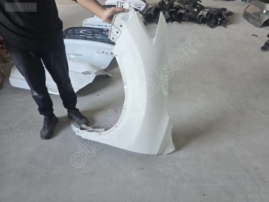 NİSSAN X-TRAIL BEYAZ SOL ÖN ÇAMURLUK ORJINAL BOYASIZ