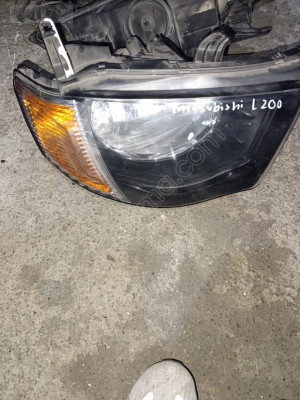 MİTSUBİSHİ L200 SAĞ ÖN FAR