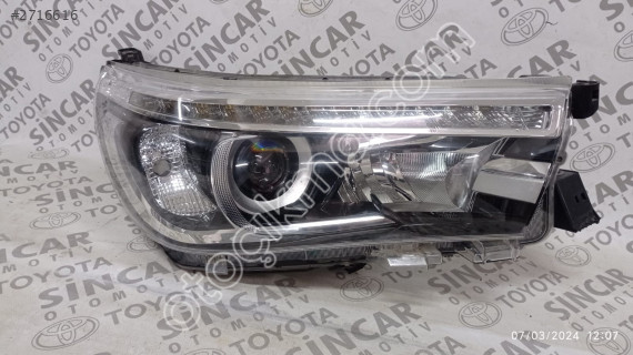 SİNCAR OTO'DAN TOYOTA HİLUX 2016 2020 SAĞ ÖN FAR ÇIKMA ORJİNAL