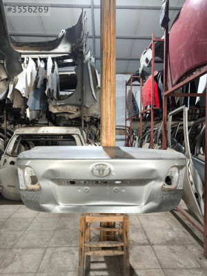 TOYOTA AVENSİS BAGAJ KAPAĞI 2009-2014 ÇIKMA PARÇA ORJİNAL