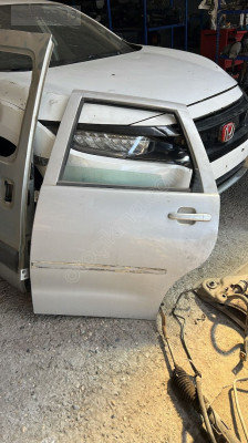 Volkswagen sol arka kapı dolu