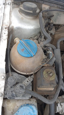 Skoda Octavia Mk1 motor su.  Bidonu orjinal sensörlü yedek parça