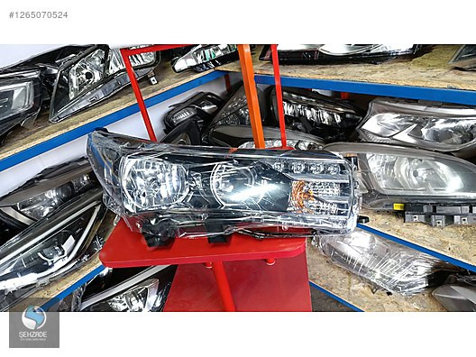 TOYOTA COROLLA 2013-2016 SAĞ FAR ÇIKMA ORJİNAL