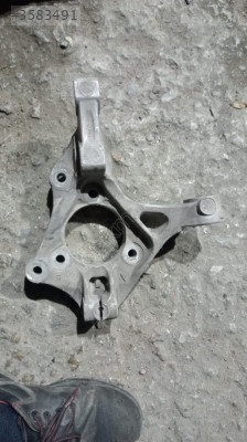Opel Astra j sağ ön taşıyıcı çıkma