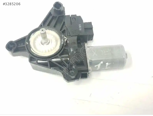 MERCEDES W176 ARKA SOL CAM KRİKOSU.A2469063100