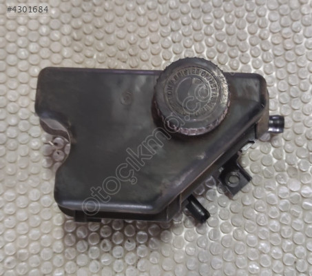 2011 PEUGEOT PARTNER DİREKSİYON YAĞ DEPOSU