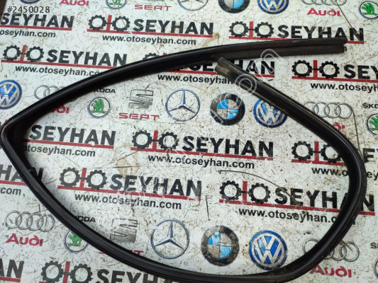 469663017 Opel Corsa d arka sağ kapı cam çerçeve fitili