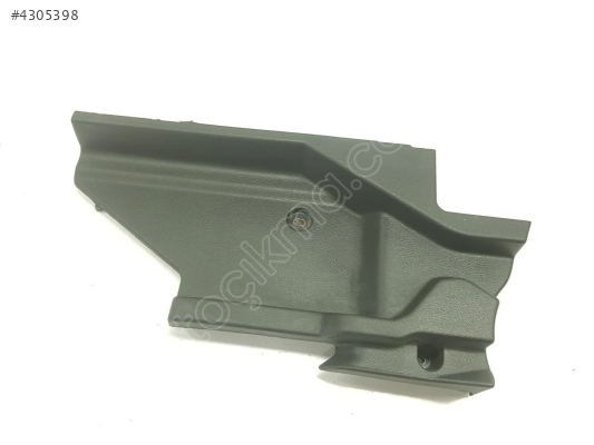 81A863424 BAĞAJ KAPLAMA DAYANAĞI SAĞ AUDI Q2 2017