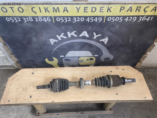 8200543868 Symbol 1.5 DCI Sol Aks Orijinal Çıkma