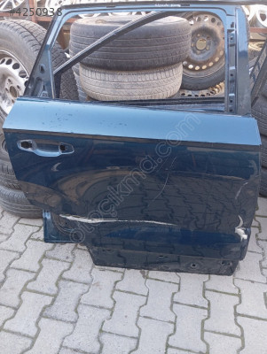 2020 2025 Skoda karog sağ arka kapı