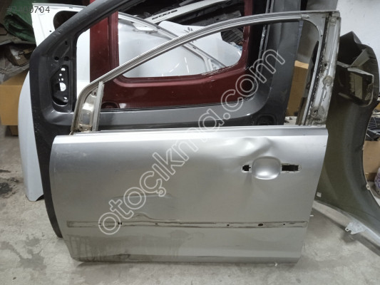 Ford Focus sol ön kapı çıkma orjinal
