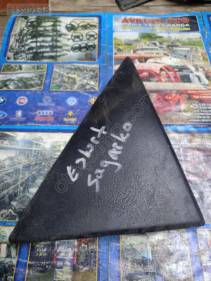 Ford escort sağ arka kapı dış kelebek cam kapağı